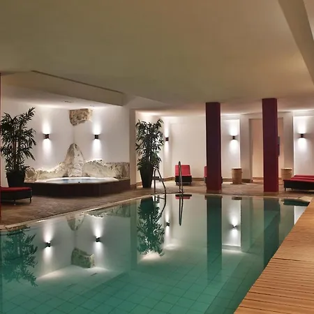 Wellnesshotel Schweizerhof 4* Saas Fee