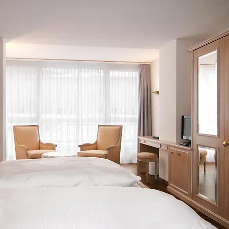 Wellnesshotel Schweizerhof Зас-Фе