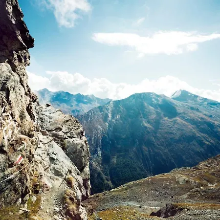 Hotel Wellnesshotel Schweizerhof 4*