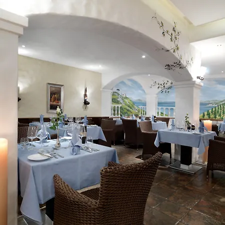 Wellnesshotel Schweizerhof Зас-Фе
