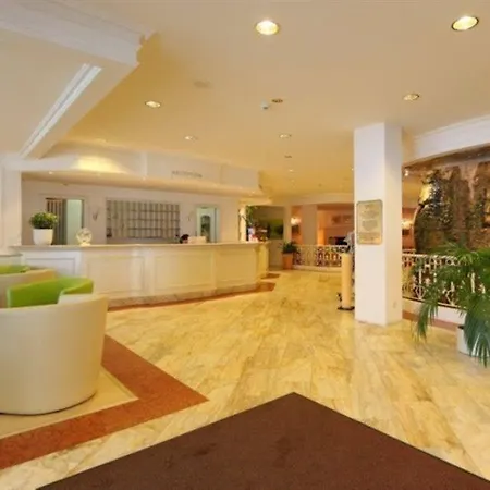 Отель Wellnesshotel Schweizerhof 4*