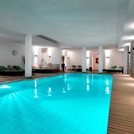 Hotel Wellnesshotel Schweizerhof 4*