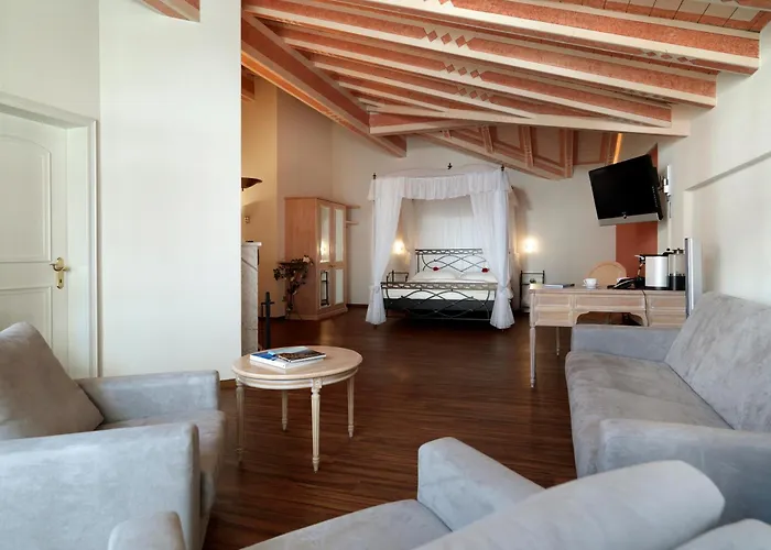 Wellnesshotel Schweizerhof 호텔 4*