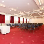 호텔 Wellnesshotel Schweizerhof 4*