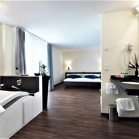 Отель Wellnesshotel Schweizerhof