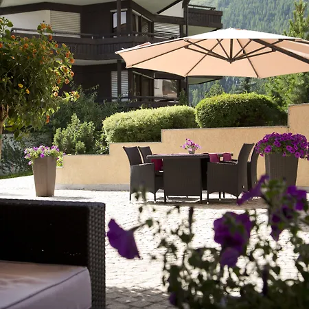 Wellnesshotel Schweizerhof فندق 4*