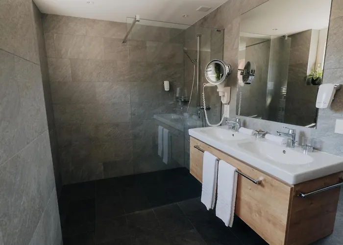 Hotel Wellnesshotel Schweizerhof Saas Fee